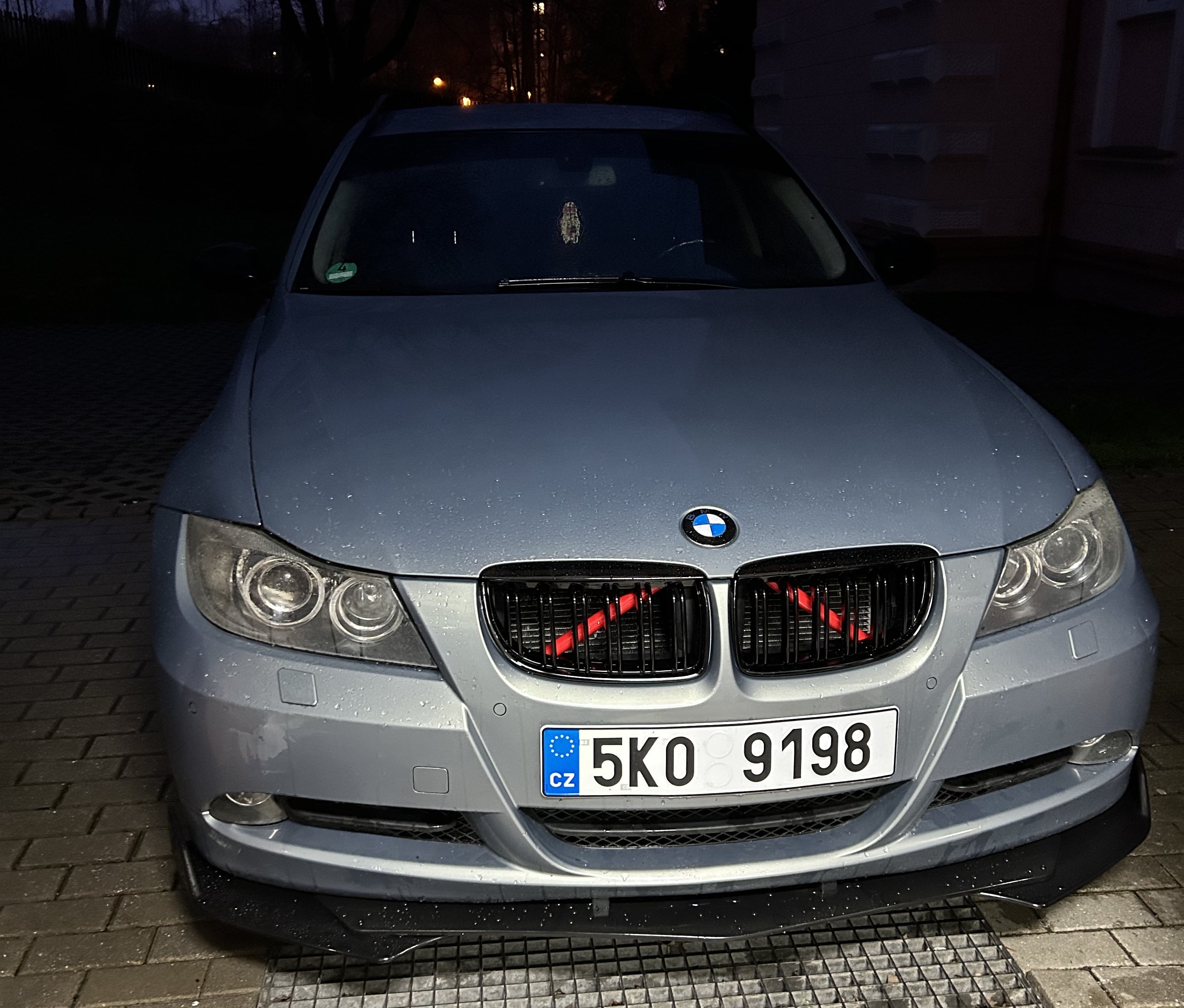 bmw-e91-320d-120kw-od-domis-3-min